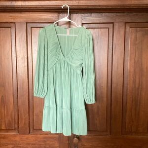 H&M Pleated Jersey Balloon-sleeved V-neck Plunge Tiered Mini Dress sz XS